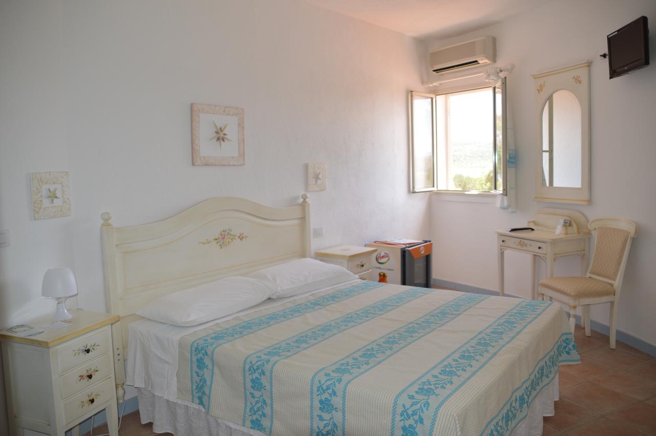 Hotel Il Timone Куняна Екстериор снимка