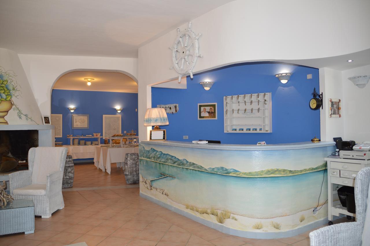 Hotel Il Timone Куняна Екстериор снимка