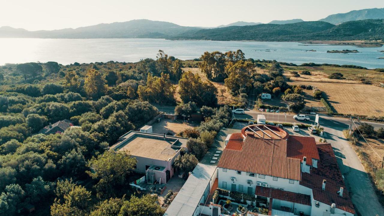Hotel Il Timone Куняна Екстериор снимка